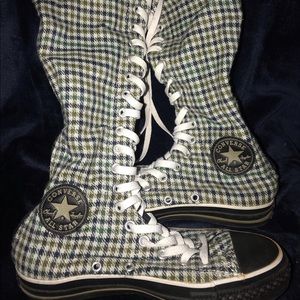 All-Star Knee High Chuck Taylor’s Sz 7